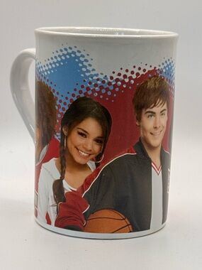 2008 Disney High School Musical Coffee Tea Mug.